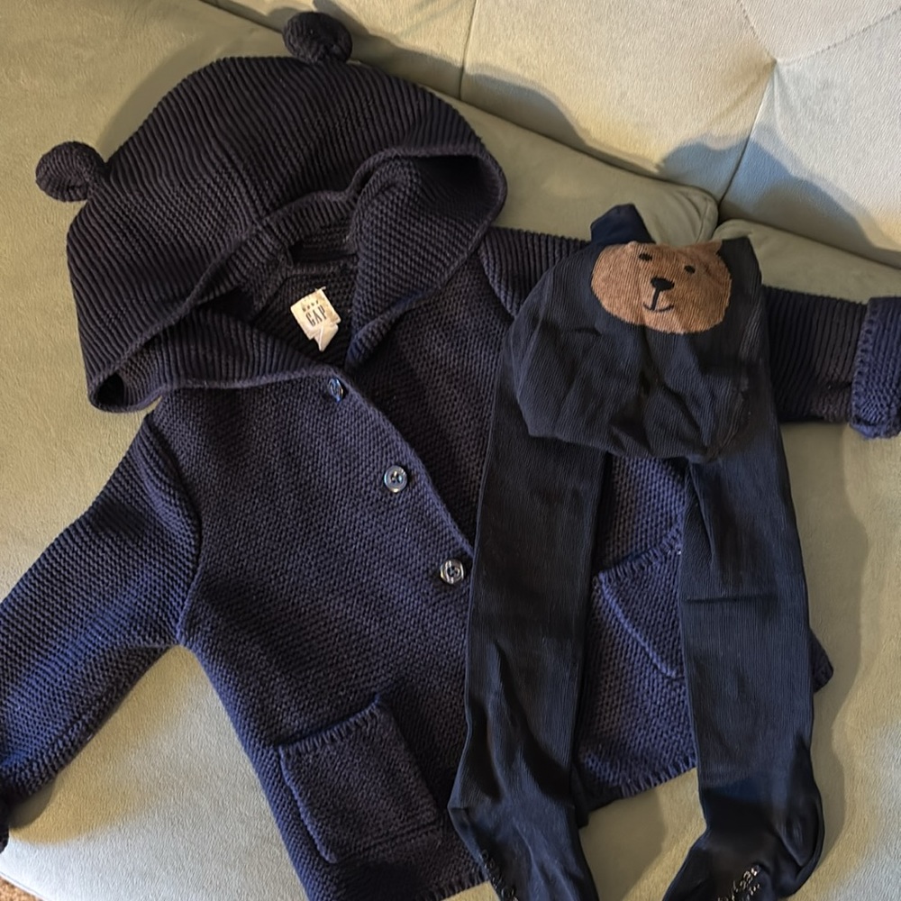 NWT Baby GAP Brannan Bear Set: Black Tights & Navy Knit Sweater Cardigan 12-24 m